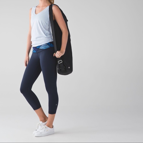 Lululemon Wunder Under Crop III Full-On® Luon - Picture 2 of 14